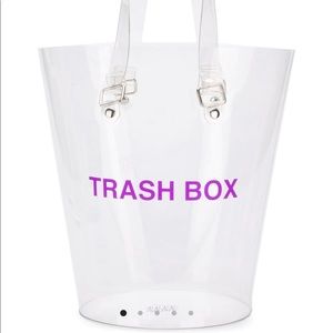 Nana-Nana not a trash box bag.